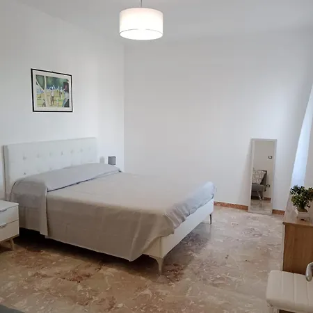 Residenza Castelli 特里卡塞