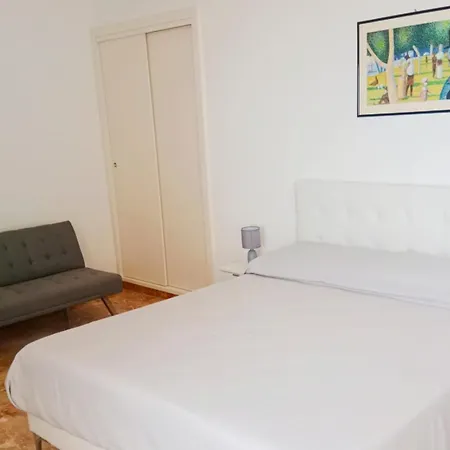 ゲストハウス Residenza Castelli *